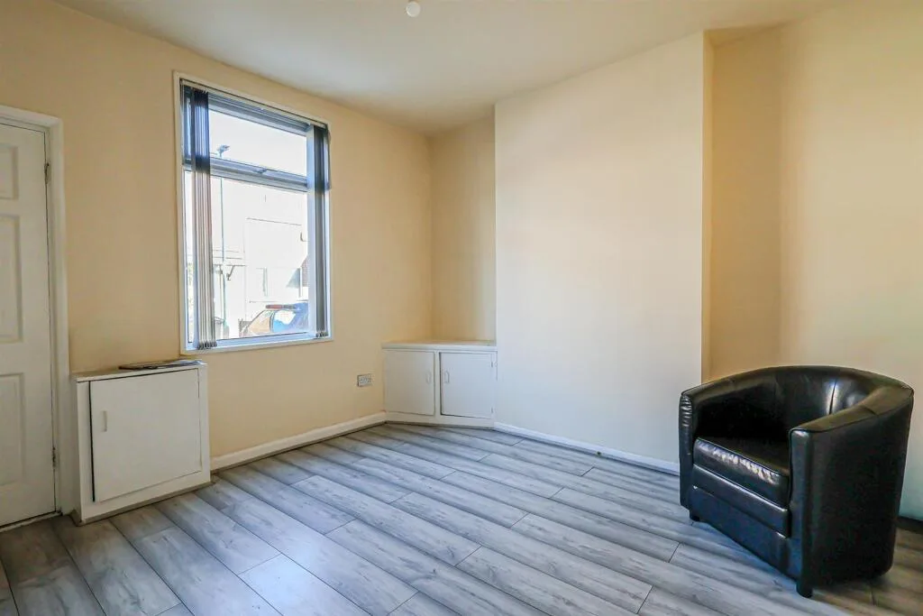 2 bedroom terraced house for rent