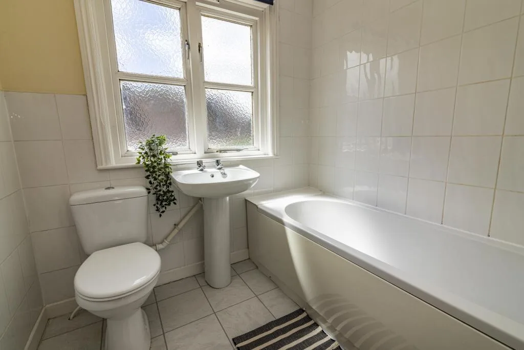 5 bedroom house of multiple occupation for rent