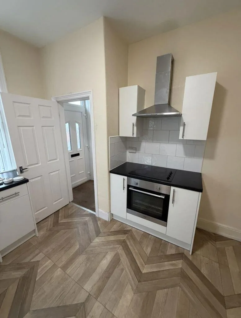 2 bedroom house for rent