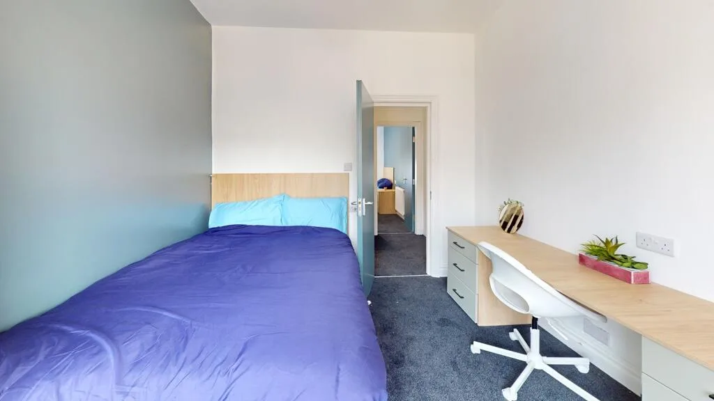 7 bedroom house for rent