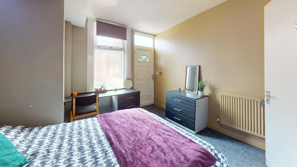 9 bedroom house for rent