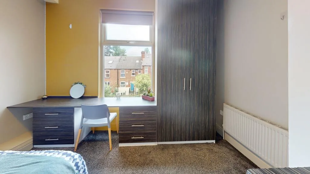 9 bedroom house for rent