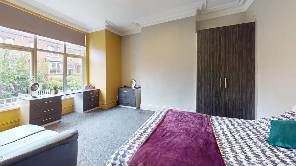 9 bedroom house for rent