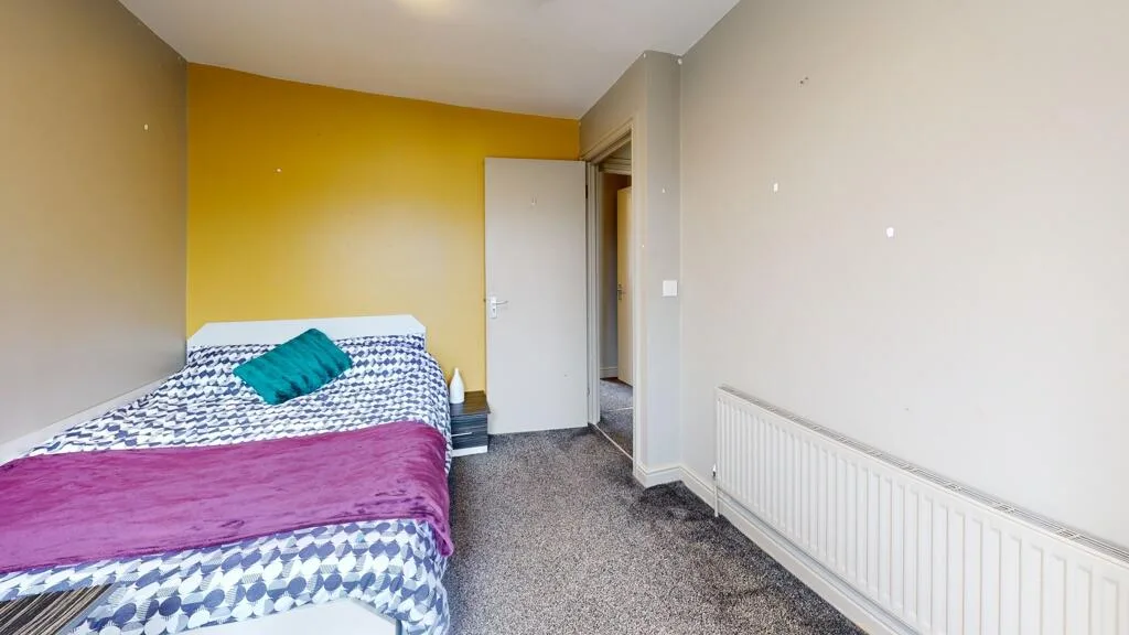9 bedroom house for rent
