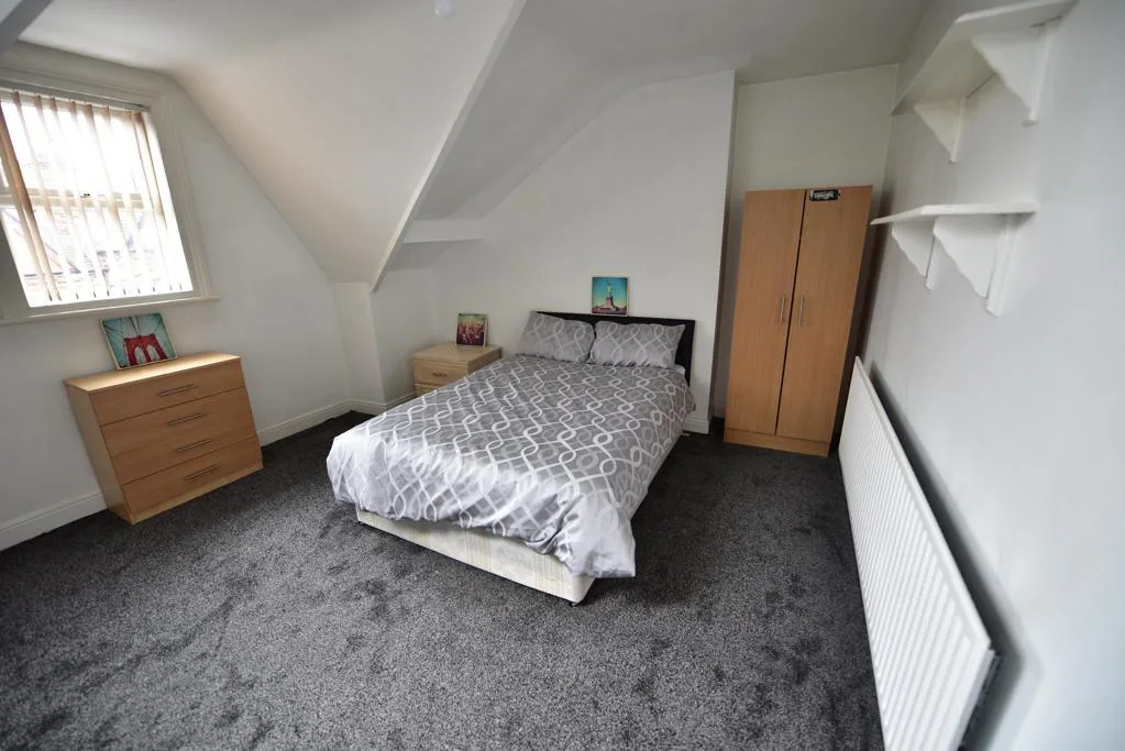 7 bedroom house for rent