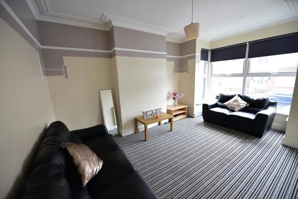 7 bedroom house for rent