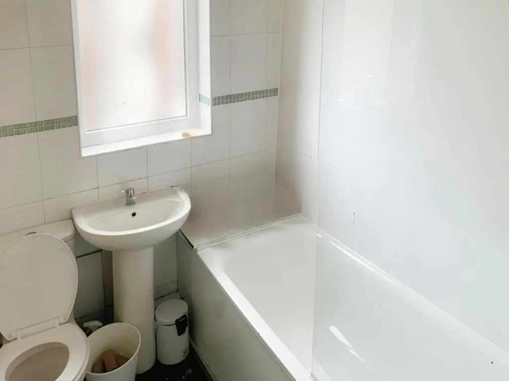 6 bedroom terraced house for rent