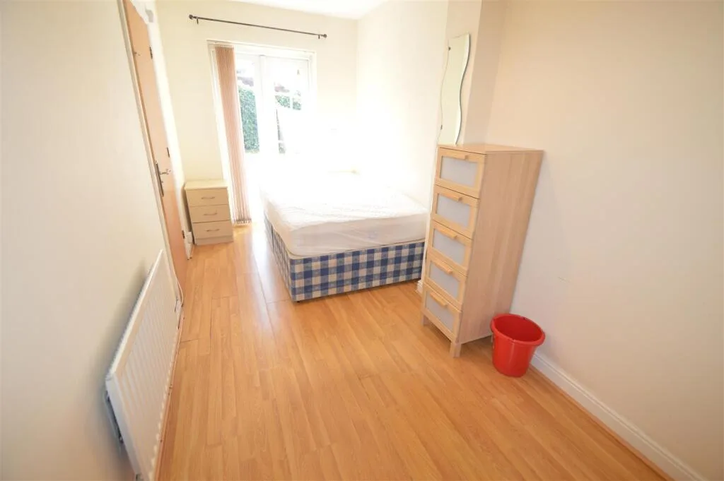 4 bedroom house for rent
