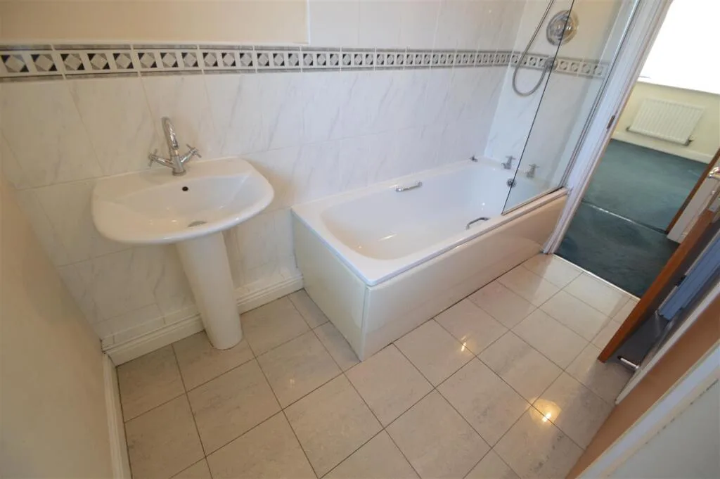 4 bedroom house for rent