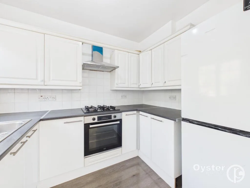 3 bedroom semi-detached house for rent