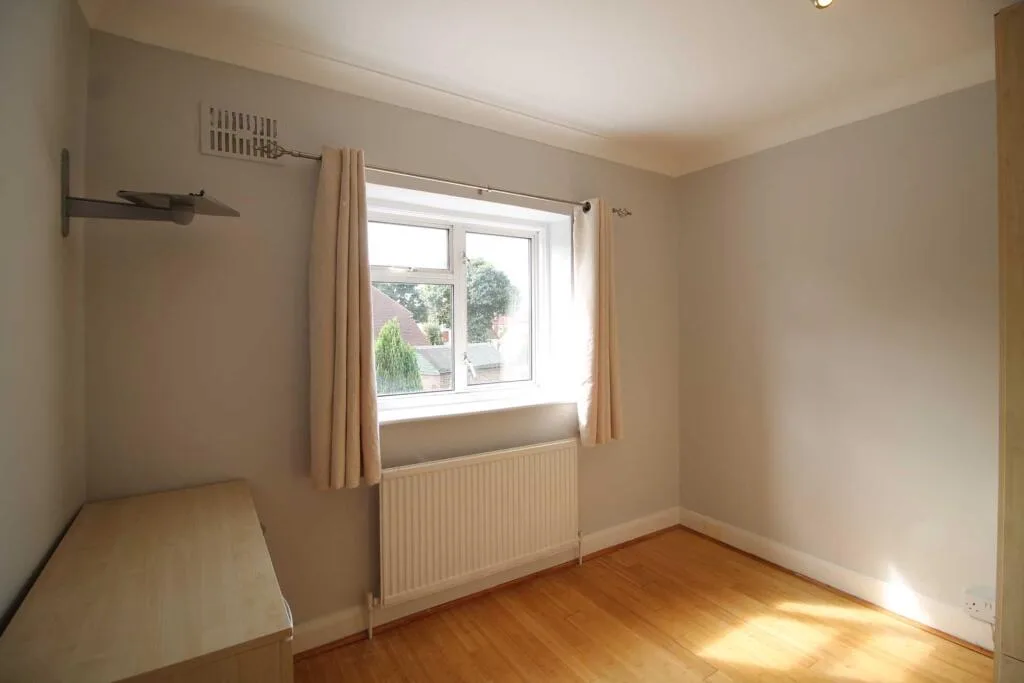 4 bedroom semi-detached house for rent