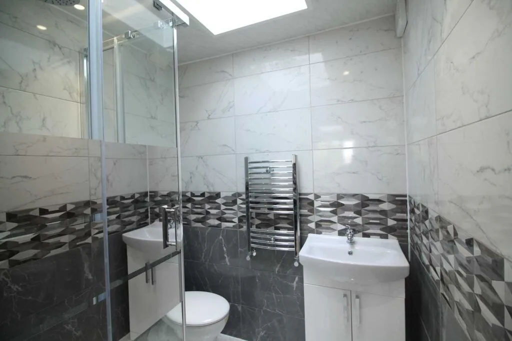 4 bedroom semi-detached house for rent