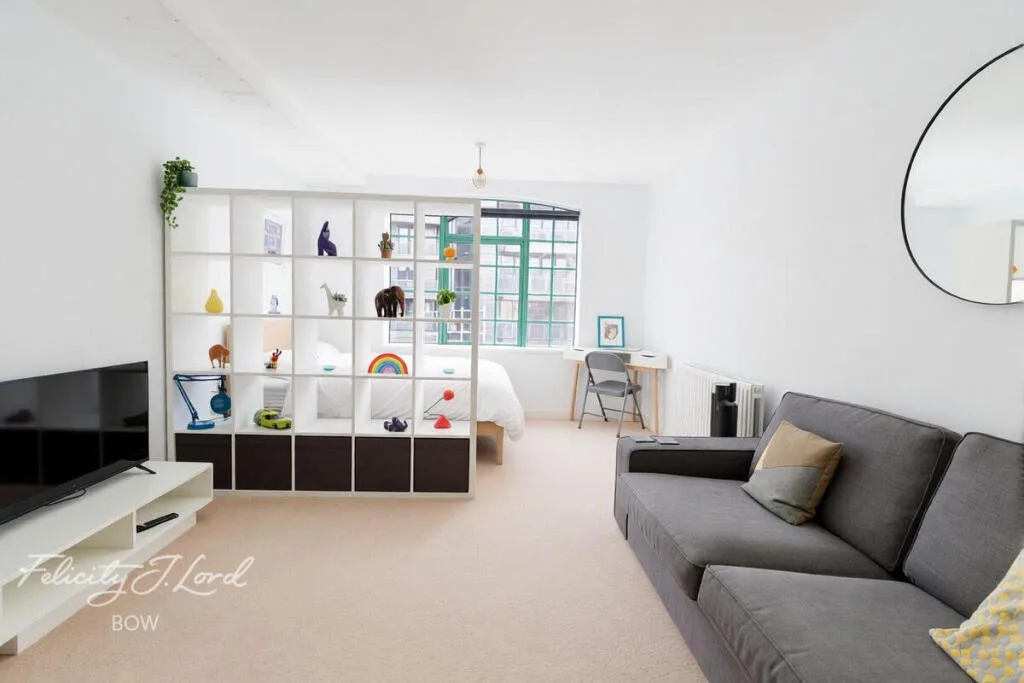 Studio flat for rent