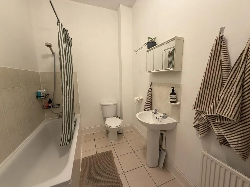 2 bedroom ground floor flat for rent