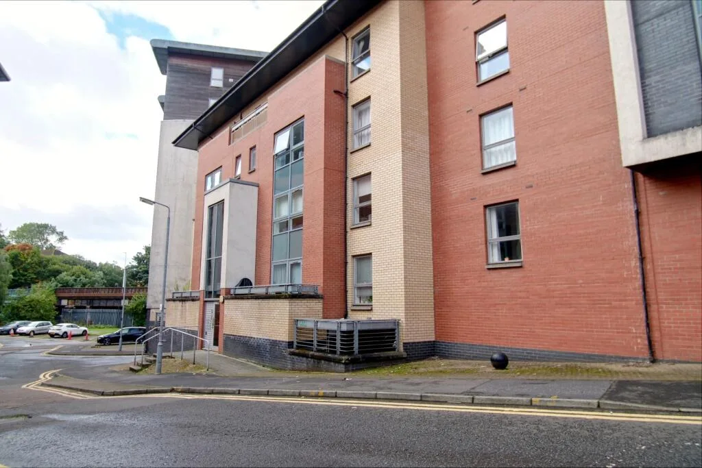 2 bedroom flat for rent