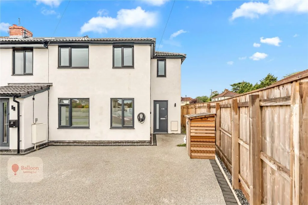6 bedroom semi-detached house for rent