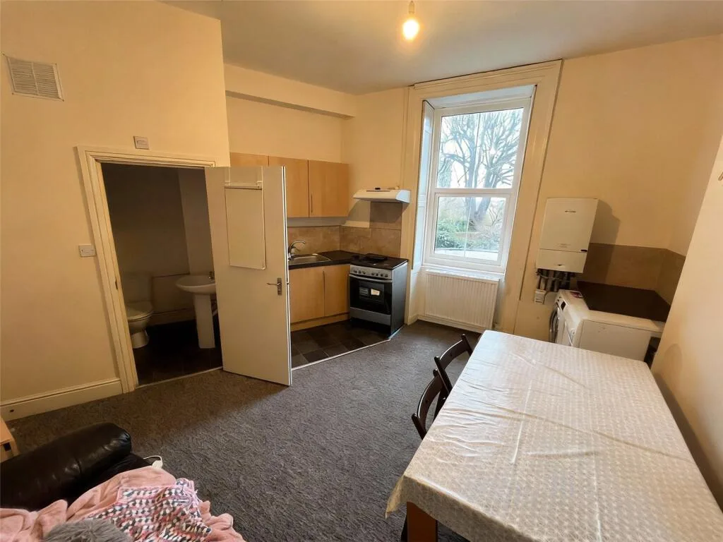 4 bedroom apartment for rent