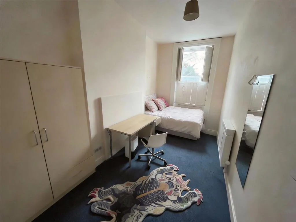 4 bedroom apartment for rent
