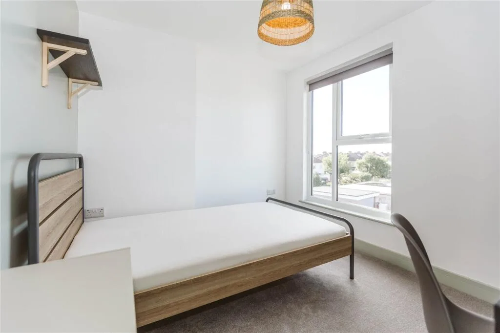 6 bedroom terraced house for rent