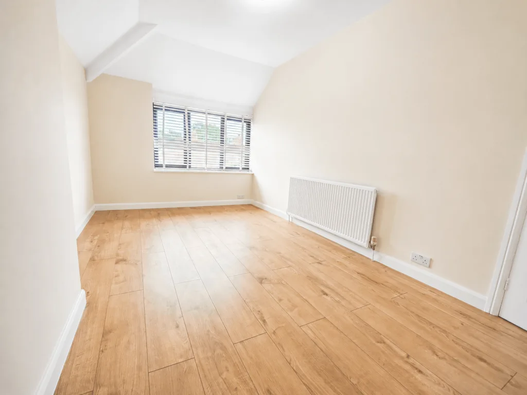 3 bedroom end of terrace house for rent