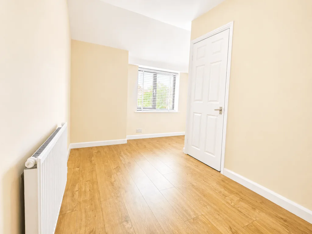 3 bedroom end of terrace house for rent