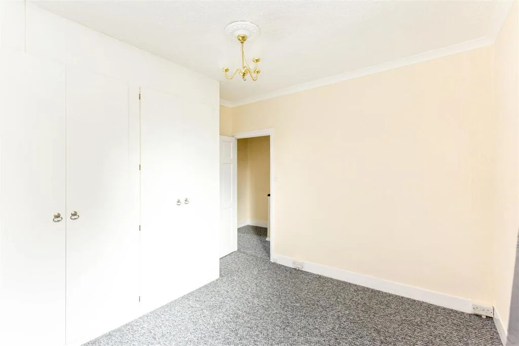 3 bedroom maisonette for rent
