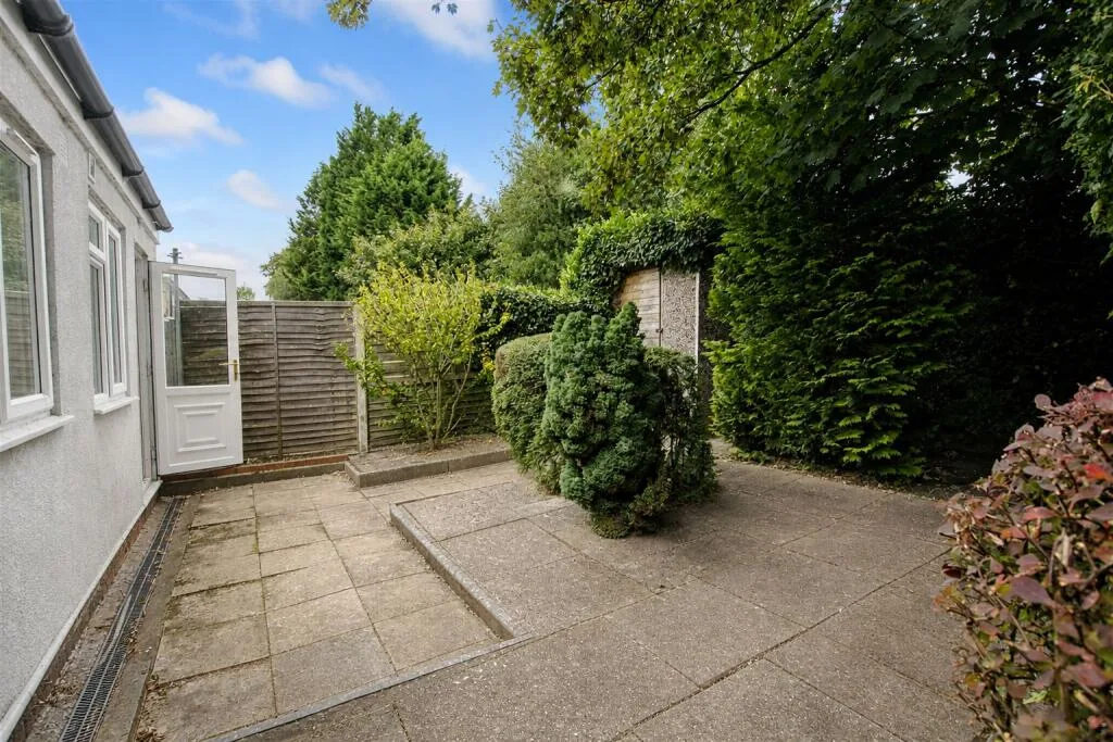 6 bedroom house for rent
