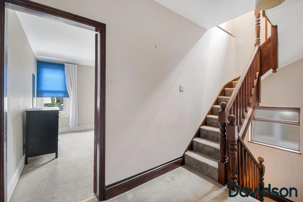 4 bedroom semi-detached house for rent