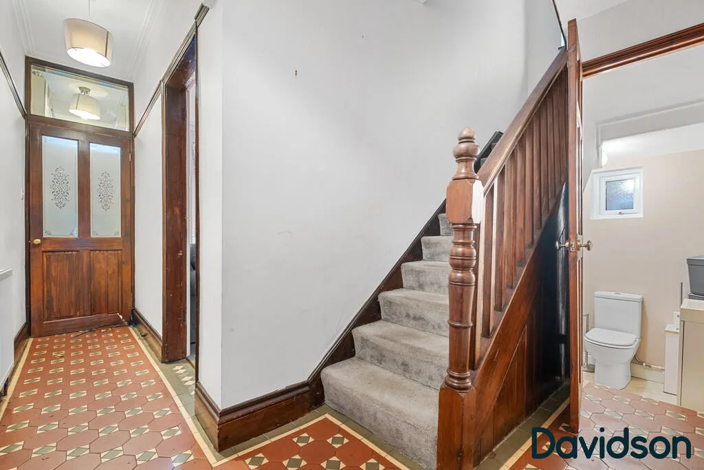 4 bedroom semi-detached house for rent