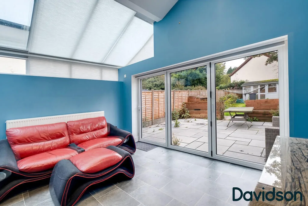 4 bedroom semi-detached house for rent