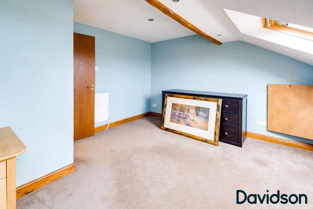 4 bedroom semi-detached house for rent