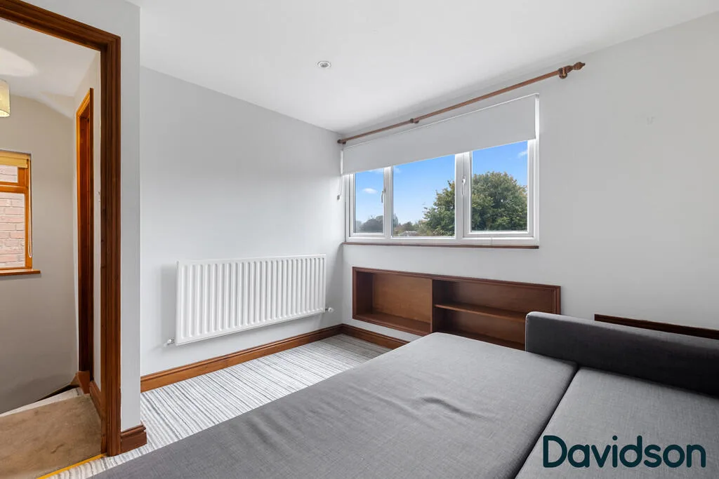 4 bedroom semi-detached house for rent