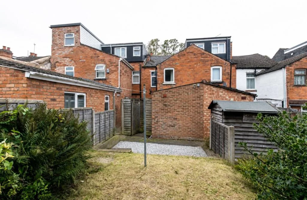 4 bedroom terraced house for rent