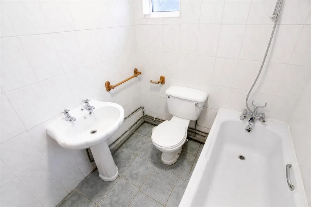 4 bedroom house for rent