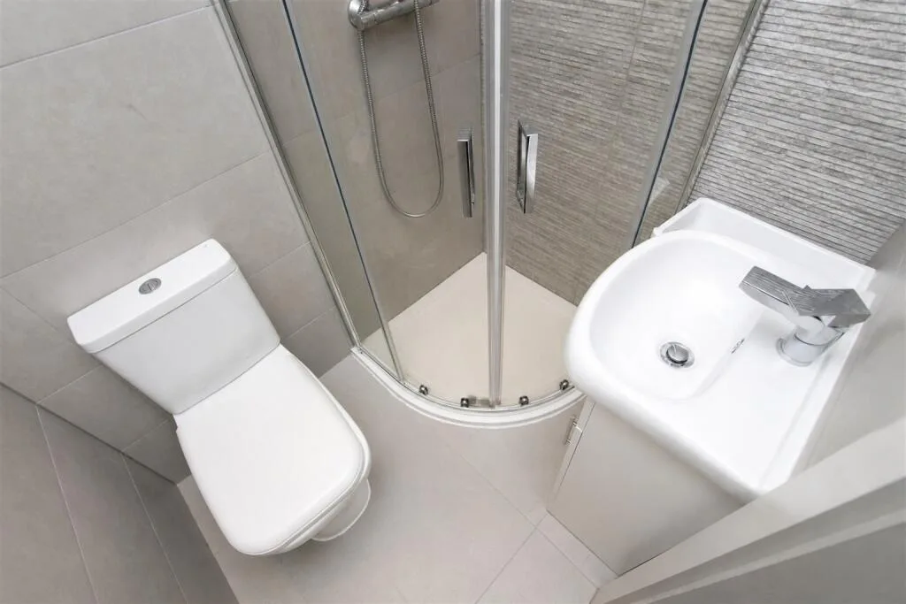 7 bedroom terraced house for rent
