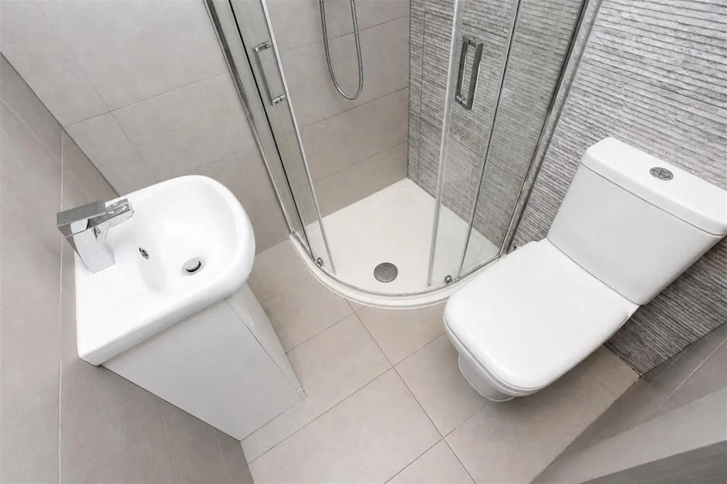 7 bedroom terraced house for rent