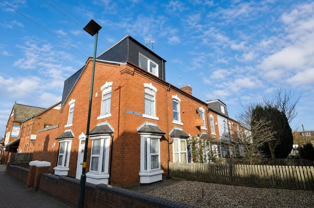5 bedroom house for rent