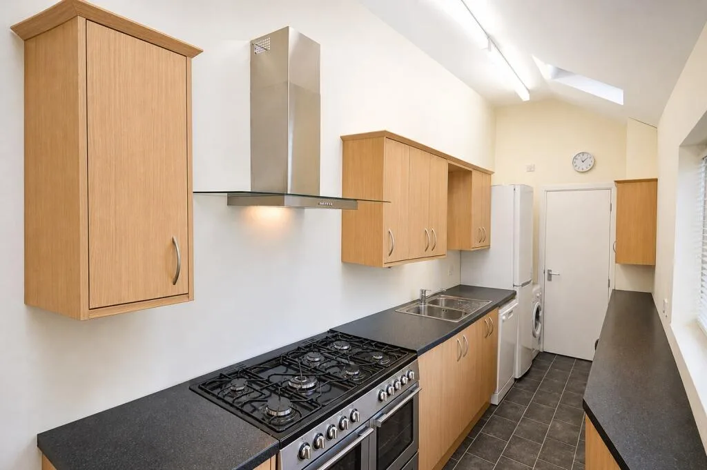 5 bedroom house for rent