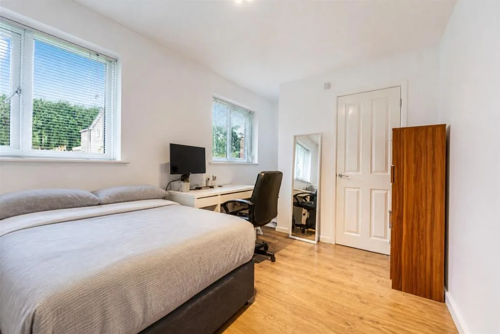4 bedroom detached house for rent