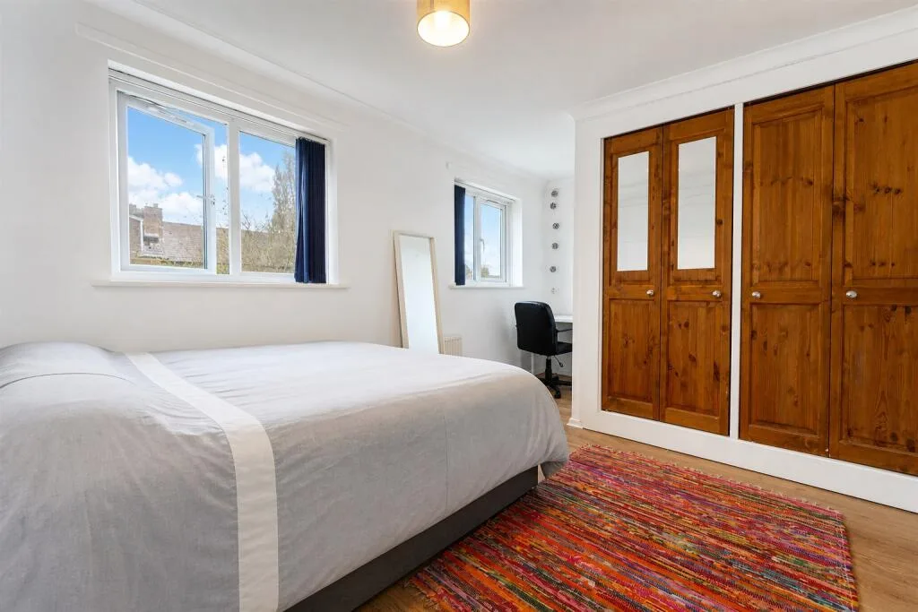 4 bedroom detached house for rent