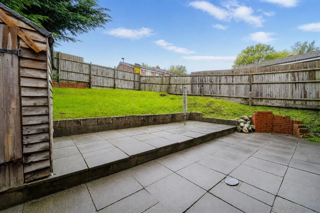 4 bedroom detached house for rent