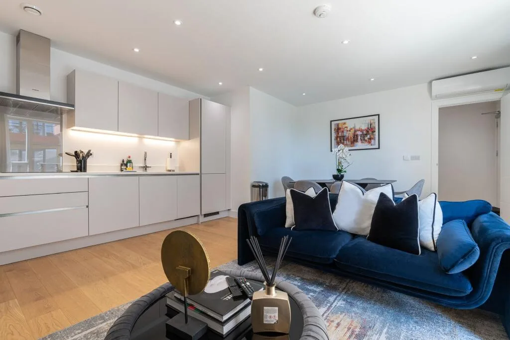 3 bedroom flat for rent