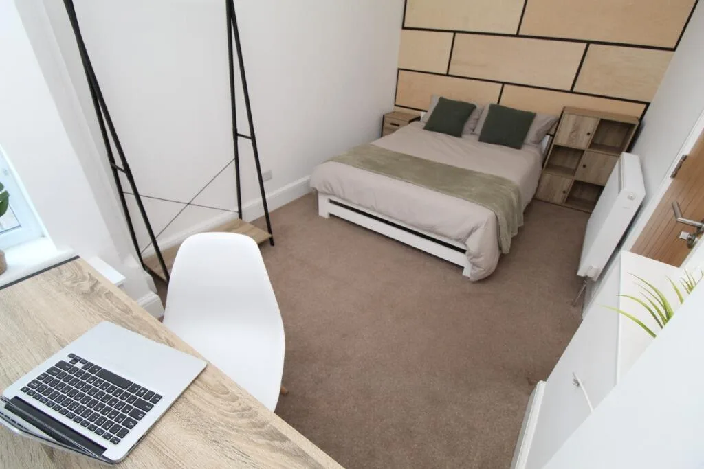 5 bedroom detached house for rent