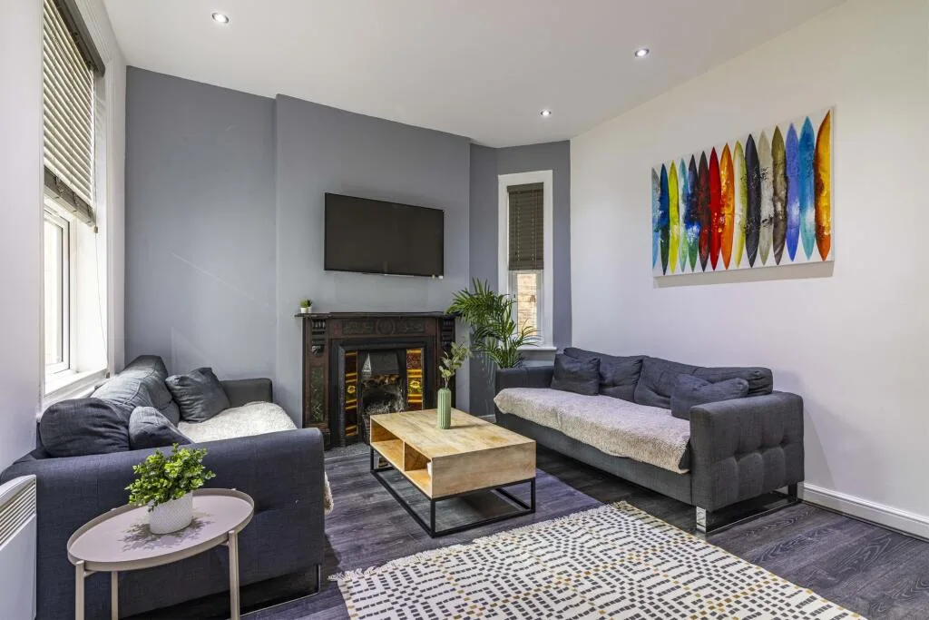 6 bedroom house of multiple occupation for rent