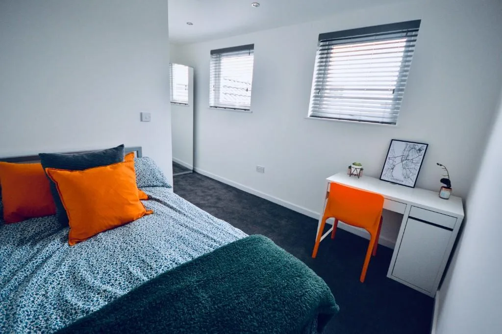 7 bedroom terraced house for rent
