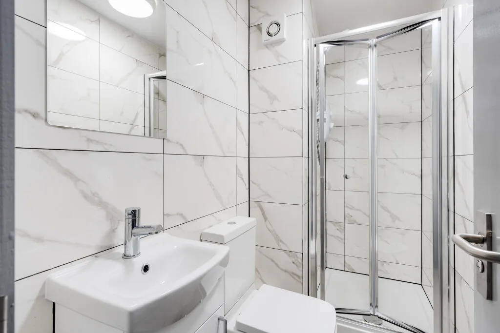 6 bedroom terraced house for rent