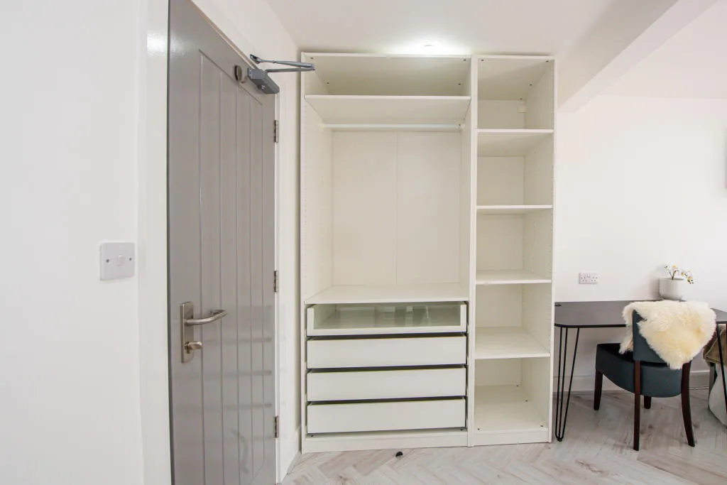 6 bedroom terraced house for rent