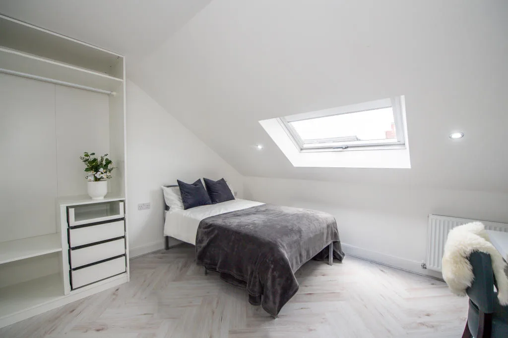 6 bedroom terraced house for rent