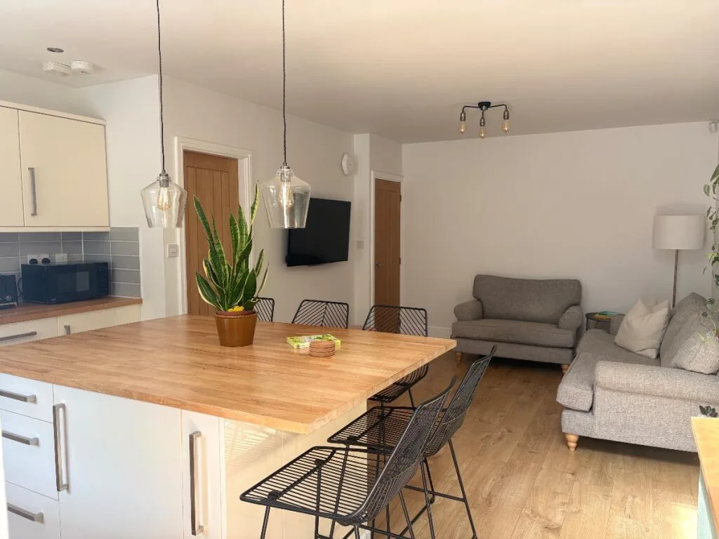 4 bedroom terraced house for rent