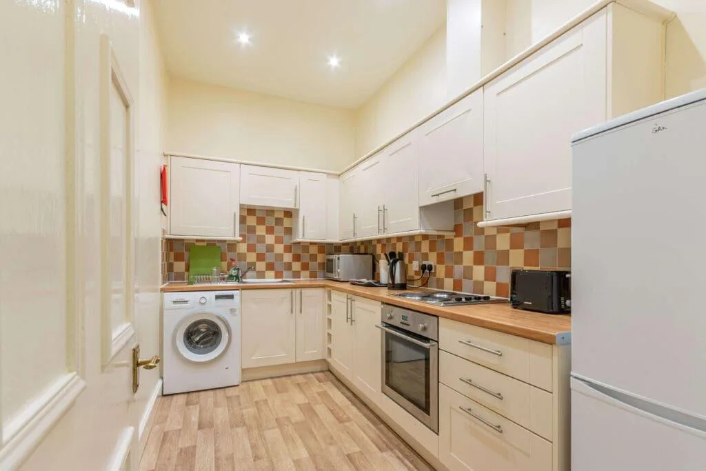3 bedroom flat for rent